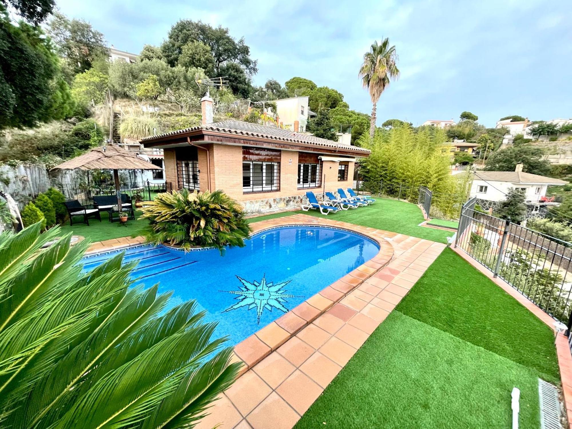 Casa Paraiso Piscina Tranquilidad * Sant Cebrià de Vallalta