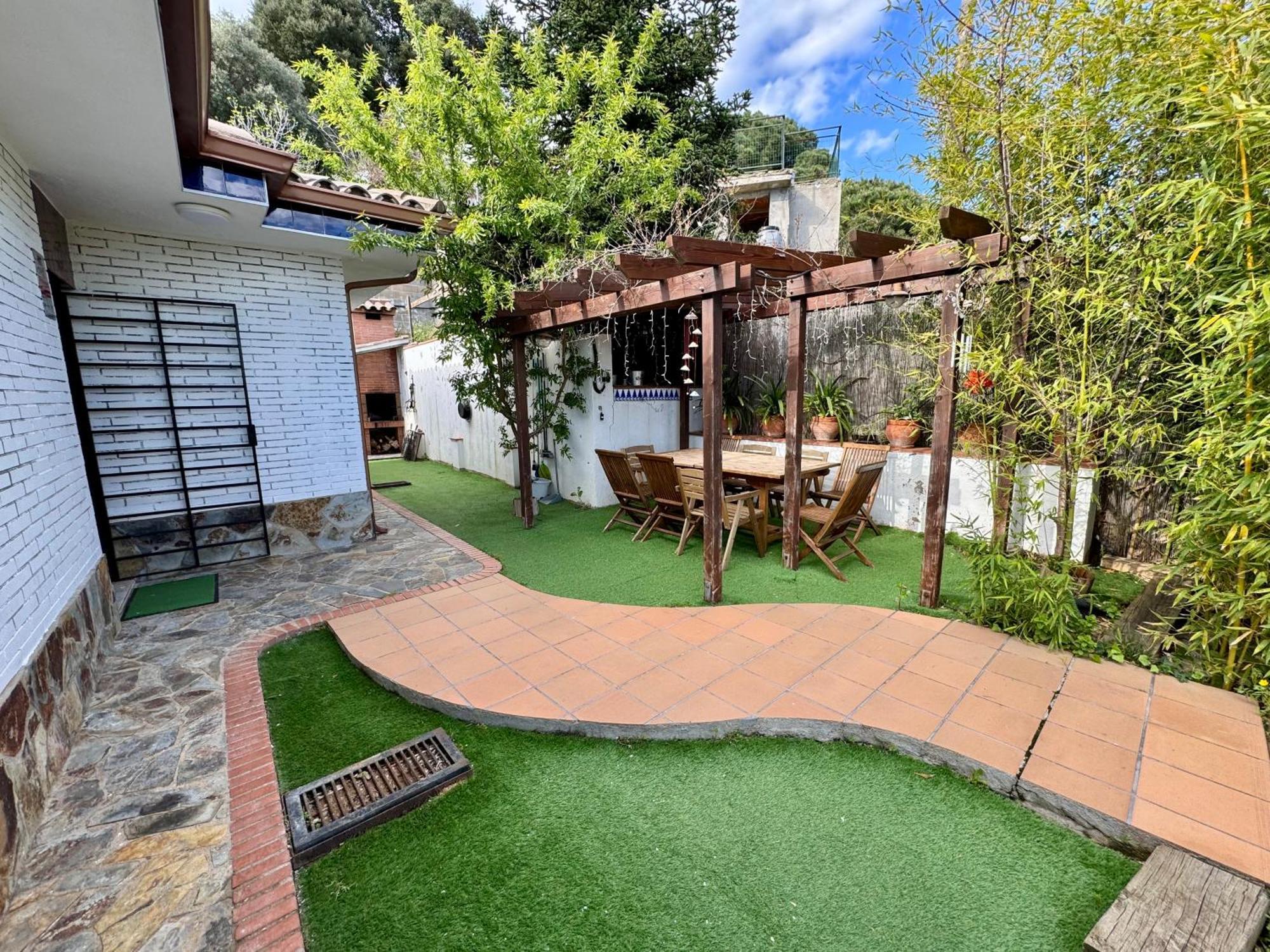 Casa Paraiso Piscina Tranquilidad * Sant Cebria de Vallalta
